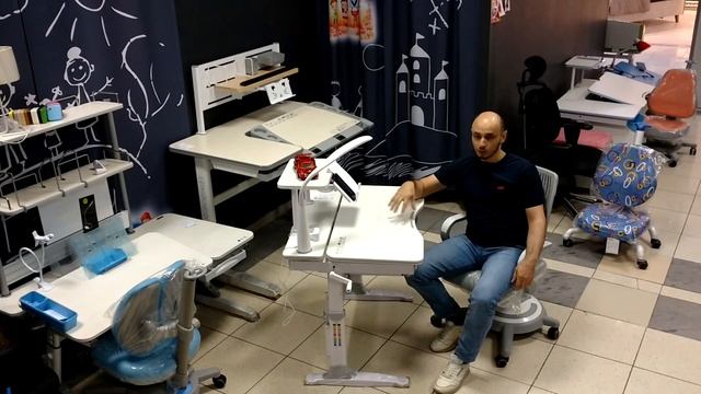 Комплект растущая парта из массива дерева и кресло Mealux EVO 30 или EVO Diego в Минске Беларусь смотреть онлайн