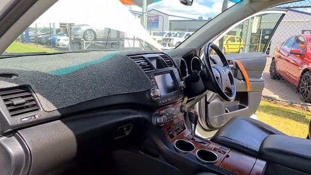 2009 Toyota Kluger Grande Wagon White смотреть онлайн