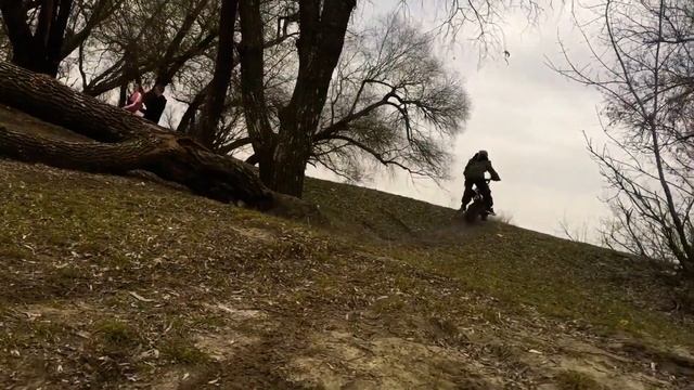 Kayo 110 Mini,сынуля летает на пляже! Катаем питбайки!