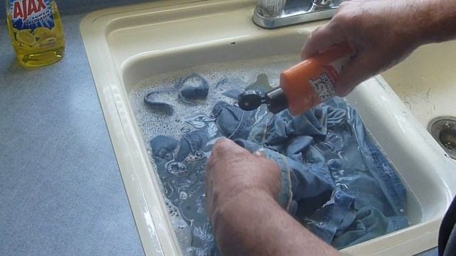 How to remove a yellow stain on shirt collar смотреть онлайн