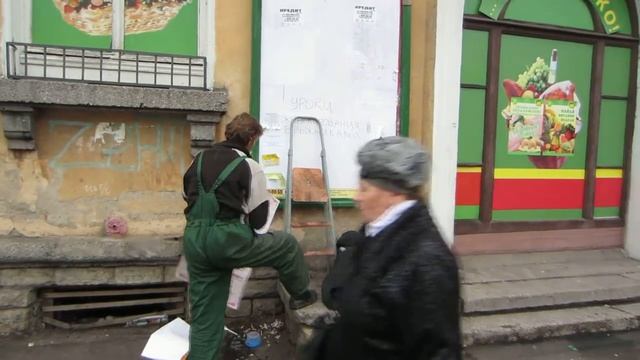 Россия одним кадром-Расклейщик/Social research interviewing/Russia смотреть онлайн