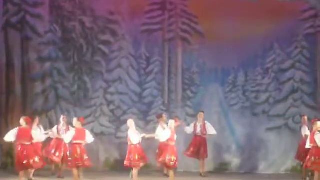 МОЛДАВСКИЙ ТАНЕЦ "НА ВИНОГРАДНИКАХ" декабрь 2011 г. смотреть онлайн