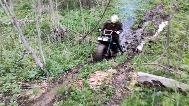 Мотоциклы Тула и Полноприводный вездеход болото и непреодолимый брод. смотреть онлайн