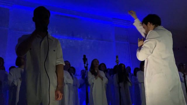 Хор Attaque de Panique - На нашей стороне (Аигел) @Sofar Sounds  (05-05-22) смотреть онлайн