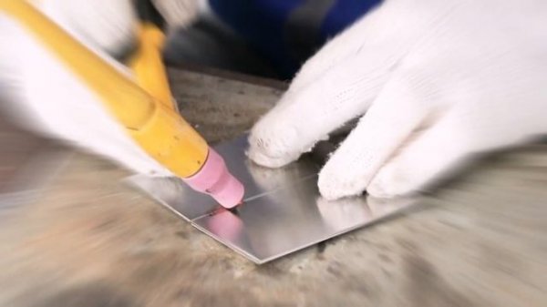 Andeli MCT-520DPL เครื่องเชื่อม 5 in 1  CUT / MIG / COLD / PULSE / TIG / MMA พร้อมให้คุณได้ลองแล้ว