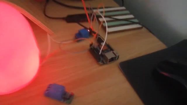 Turning LED night light on and off using Orange PI Zero. смотреть онлайн