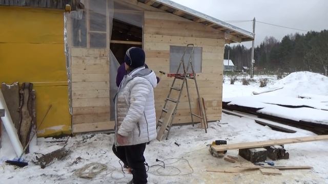 ЗИМА НА ДАЧЕ. СЕЗОН ПРОДОЛЖАЕТСЯ..)) смотреть онлайн