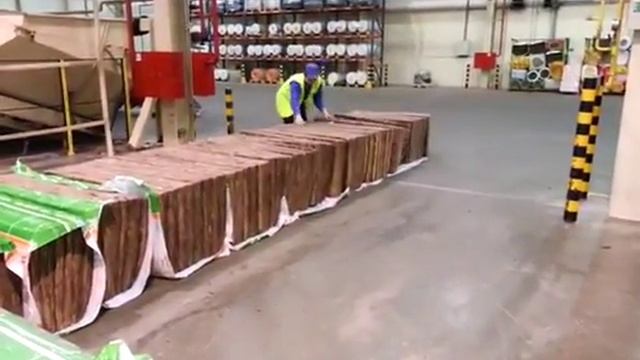 Как распаллечивают паллеты Knauf Insulation