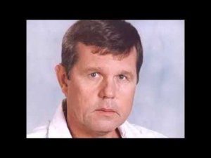 Александр Новиков   На шарнирах