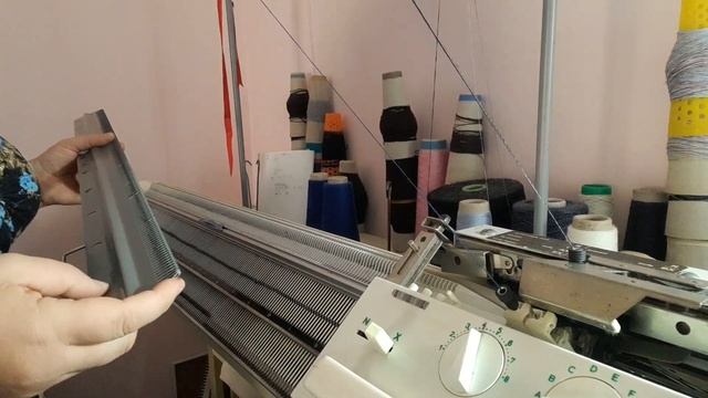 Довязываем воротник для водолазки смотреть онлайн