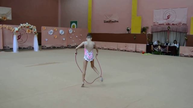 Художественная гимнастика:открытый чемпионат Черниговской области.Максименко Марія(скакалка)14.10.1 смотреть онлайн