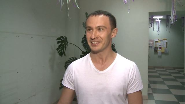 Служба 11 160602 Лучший подъезд на Карпинского, 33а HD 1 смотреть онлайн