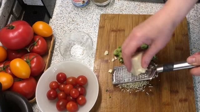 Салат с креветками и брокколи///Salad with shrimp and broccoli смотреть онлайн