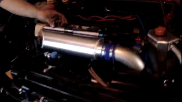 JAMsport Pete duratec 2.5L 4 Cyl Throttle bodies & SCharger смотреть онлайн