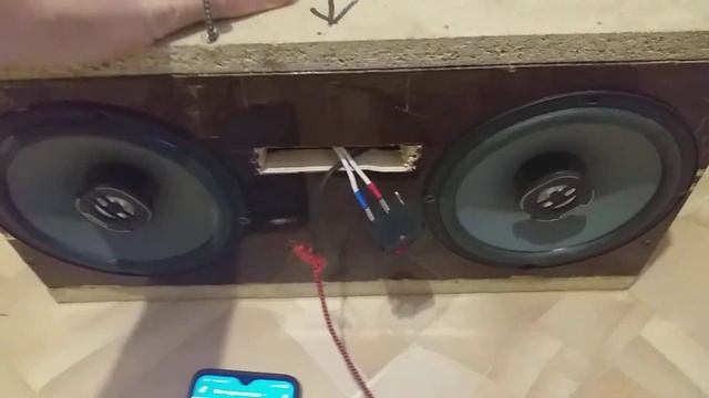 Колонка-Малонка на усилителе HX-M546 смотреть онлайн