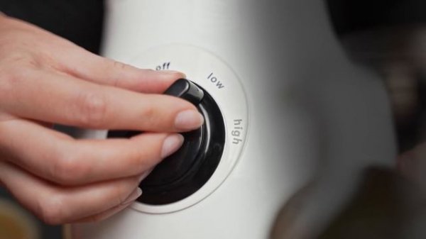 Блендер стационарный VIXTER SBP-1760