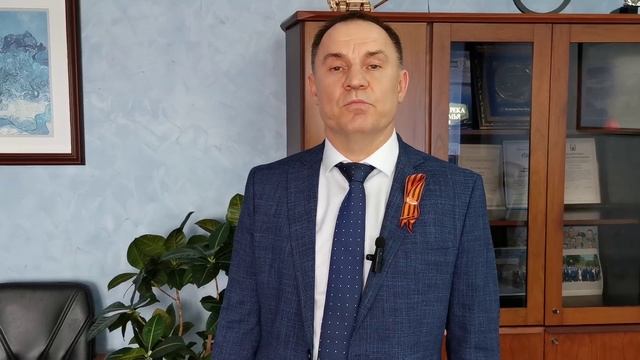 Акция "Стихи Победы", Илья Кухаренко смотреть онлайн