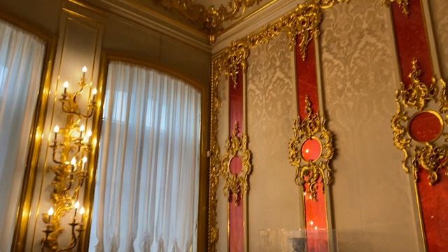 Царское Село в Пушкине / Екатерининский дворец смотреть онлайн