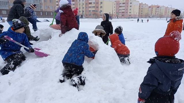 Игра со снегом смотреть онлайн