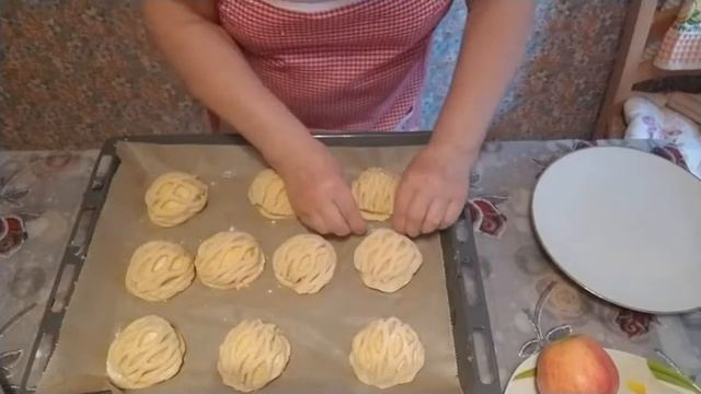 Булочки-начинка с яблоками и творгом 🍎🍎🍎🌲 смотреть онлайн