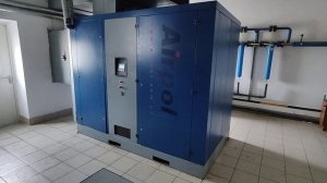 Шум завода. Компрессор.