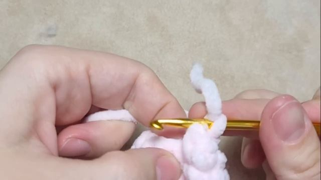 ?ЗАЙЧИК?МАЛЫШ С ДЛИННЫМИ УШАМИ?С ПЛЮШЕВОЙ ПРЯЖИ КРЮЧКОМ✨️crochet bunny смотреть онлайн