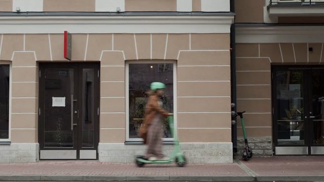 How to ride a Bolt scooter смотреть онлайн