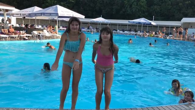 Пикник - парк РОЩА. Бассейн. Август, 2021г смотреть онлайн