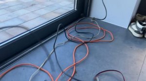 Как зарядить полностью разряженный аккумулятор, если он разряжен в ноль и не берет заряд.