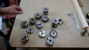 Обзор самодельного фрезерного станка по дереву. Homemade milling machine for wood.