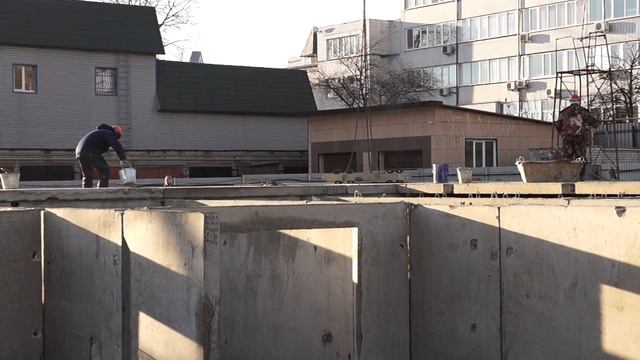 Монтаж цокольного этажа 1-го корпуса на Карла Маркса смотреть онлайн