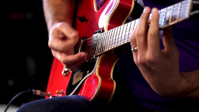 Gibson Custom Shop 1963 ES-335 Block - Nashville • SN: A37065 смотреть онлайн