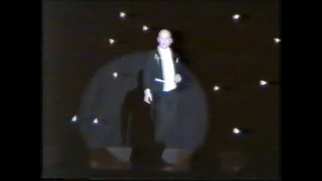 David Rumelle sings "Go to The Movies" by Jerry Herman смотреть онлайн