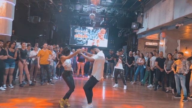 Dani J - Tu Juguete | DANIEL & PAZ BACHATA смотреть онлайн
