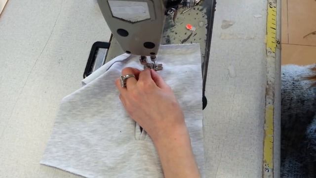 DIY How to sew a pocket. Sewing course. Jak uszyc kieszeń do bluzy lub spodni kurs szycia смотреть онлайн