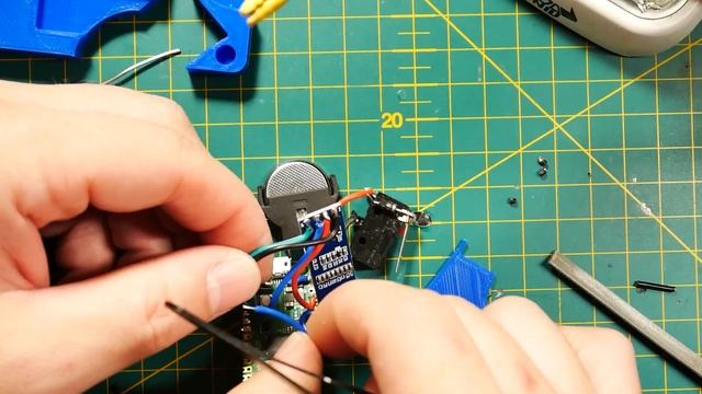 Using Dead Batteries to Test for Dead Batteries смотреть онлайн