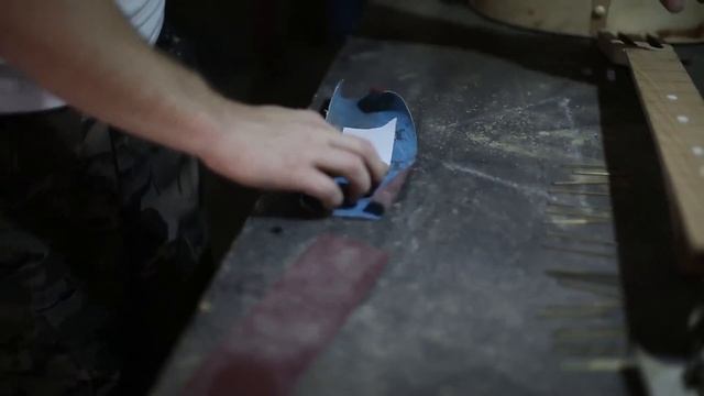 реставрация акустической гитары часть 3/restoration of an acoustic guitar part 3 смотреть онлайн