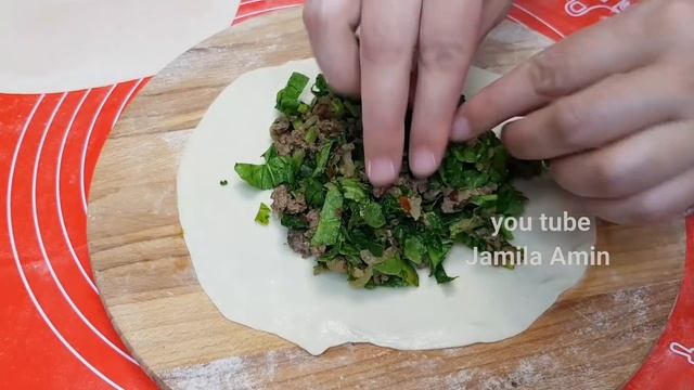 Мука+Вода и Зелень!!! ВКУСНЕЕ ВСЯКИХ ЧЕБУРЕКОВ‼Потрясающее лепёшки с зеленью на сковороде!!! смотреть онлайн