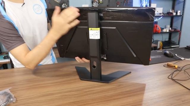 ESSE MONITOR CONTROLA DOIS PCS DIFERENTES SÓ COM UM CLIQUE! M27F GIGABYTE смотреть онлайн