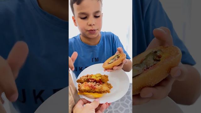 Где вкуснее чизбургер McDonald’s или KFC? смотреть онлайн