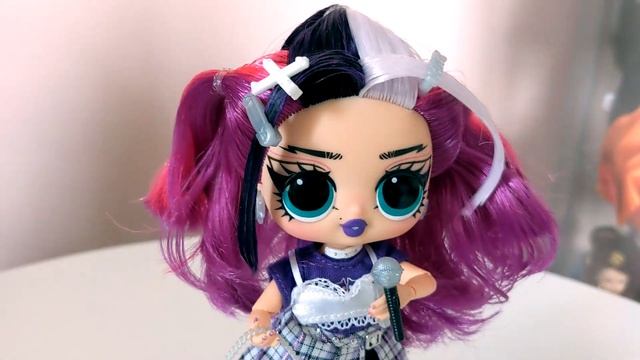 Дерзкая малышка Jenny Rox смотреть онлайн