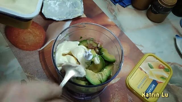 крем-соус для бутербродов на завтрак из красной рыбы сыра и авокадо смотреть онлайн