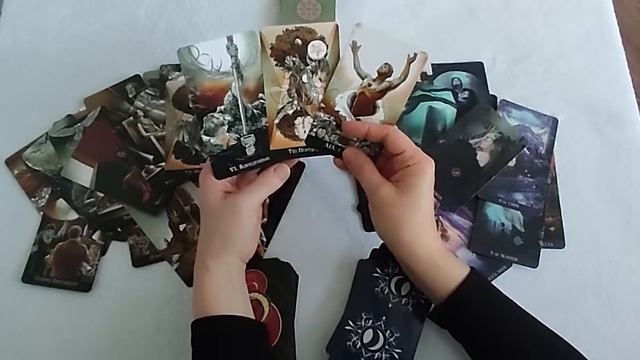 ПОЧЕМУ ОН В МОЕЙ ГОЛОВЕ? ???❗?❗? смотреть онлайн