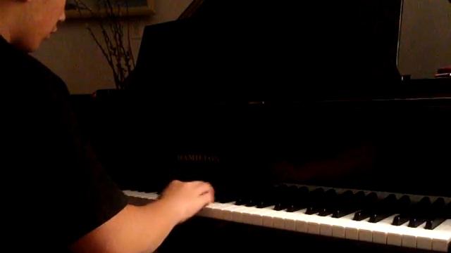 Bella's Lullaby by Carter Burwell - Piano смотреть онлайн