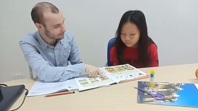 CK3-1 Unit 8 Oral Test Huyền Tâm смотреть онлайн