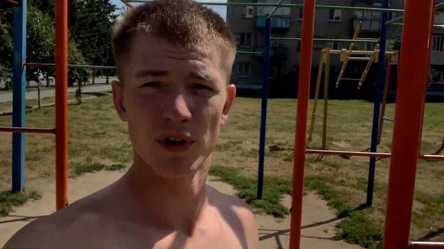 КАК НАКАЧАТЬ ПЛЕЧИ НА ТУРНИКЕ || ТРЕНИРОВКА НА ПЛЕЧИ смотреть онлайн