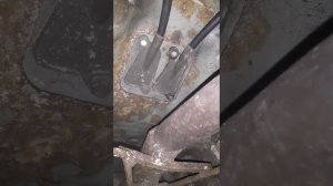 Замена тросика ручника (дисковые тормоза) nissan almera