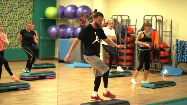 Фитнес Клуб «OHANA» Мытищи. Степ. смотреть онлайн