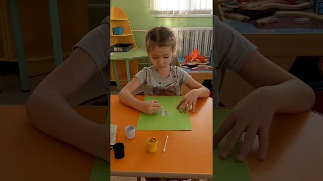 Рисуем ватными палочками Денисова Марьяна 5 лет смотреть онлайн