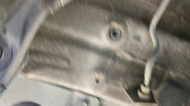 2004 Toyota Sienna (ABS front wheel sensor replace) смотреть онлайн